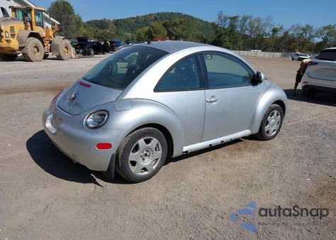 2000 Volkswagen New Beetle Gls из США, поврежденный, VIN 3VWCC21C6YM440903